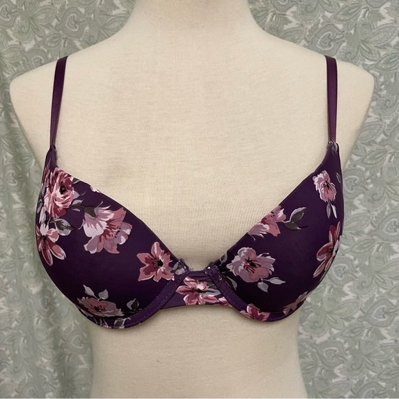 Vince Camuto Other - SOLD Vince Camuto Bra (36B)